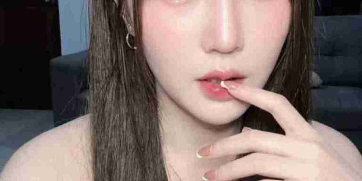 From First Hello to Real Connection: What Truly Matters